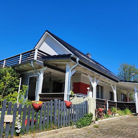 Ferienhaus Ani & Apartment Rustikal Patzig エクステリア 写真
